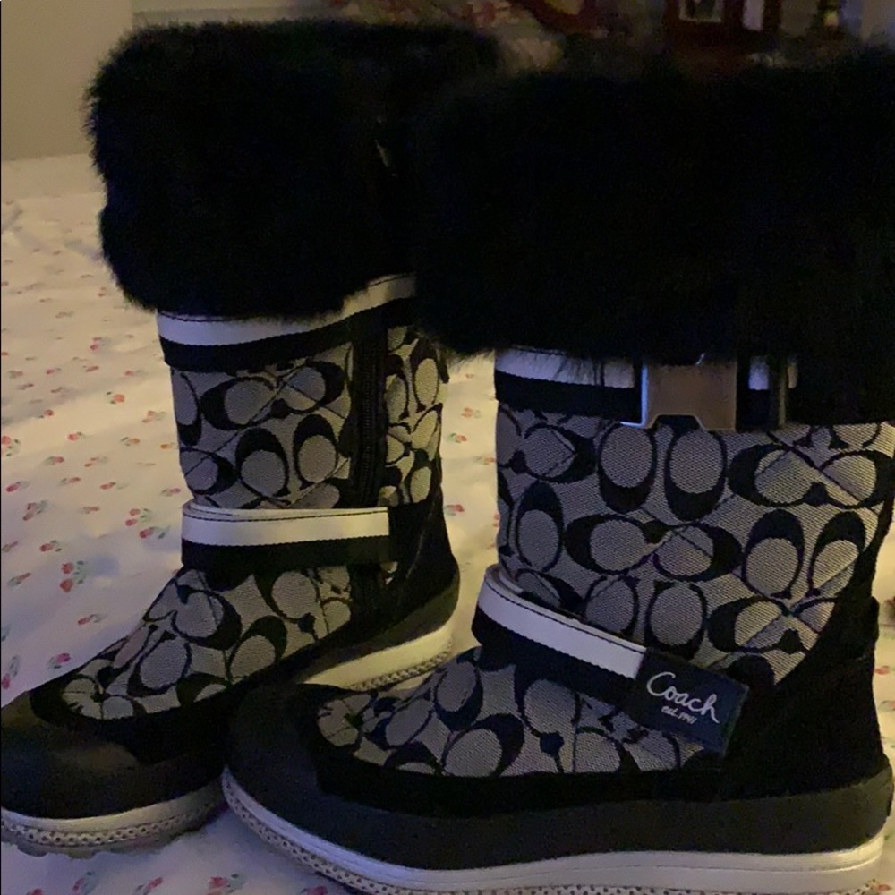 Coach snow boots